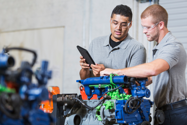 Auto Mechanic Education Associates or Career Training Program Classes